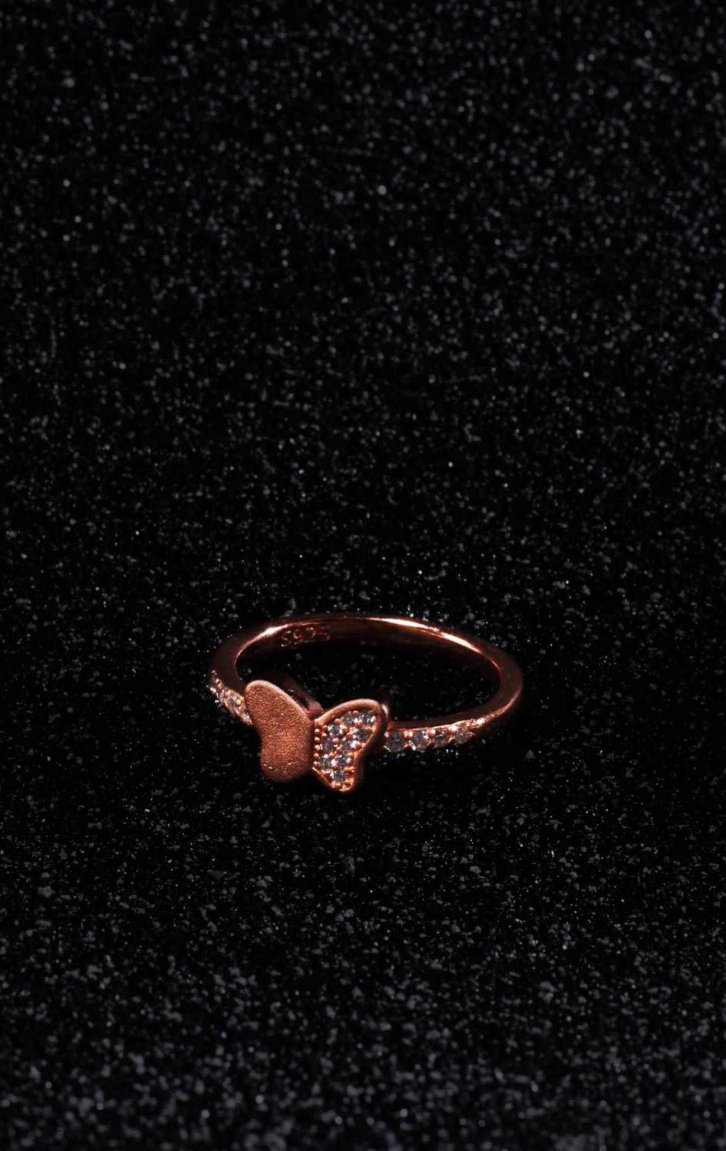 Luxurious Butterfly Ring Rose Gold